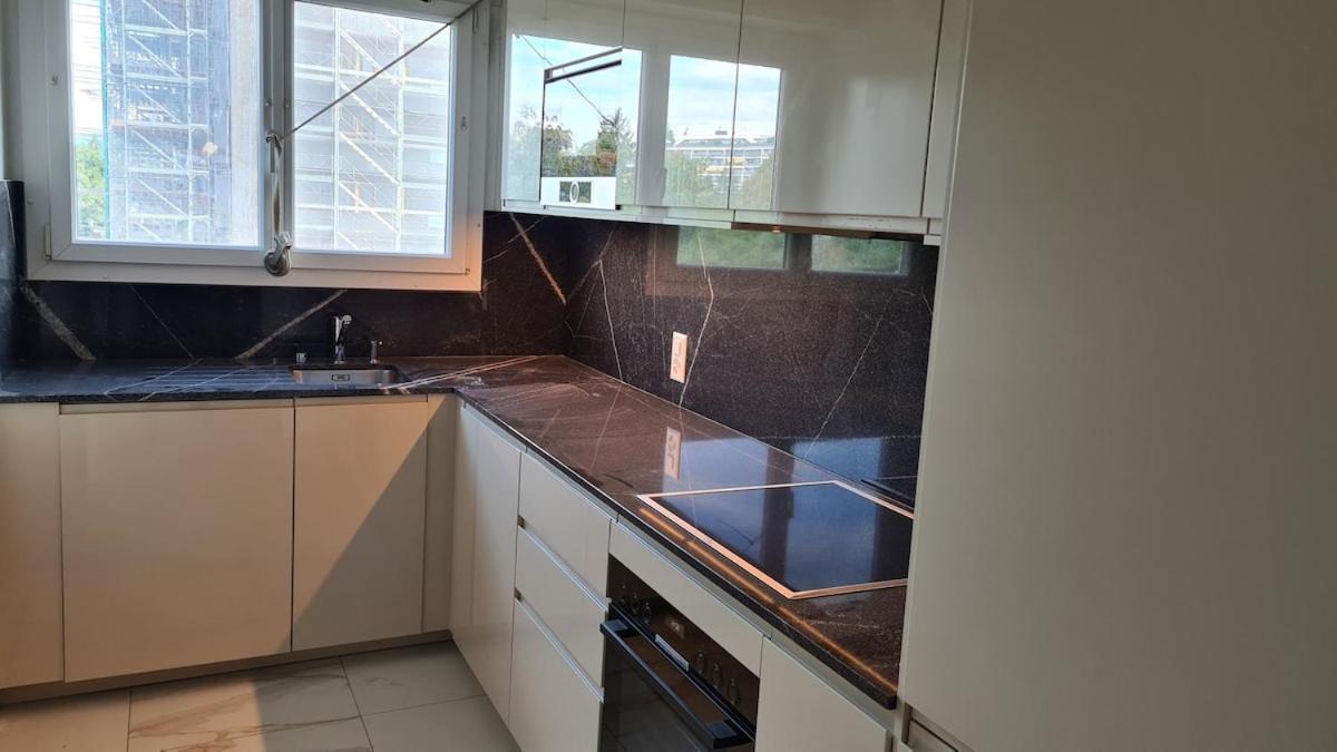 Apartment 133 Sqm 3 Bedroom In *